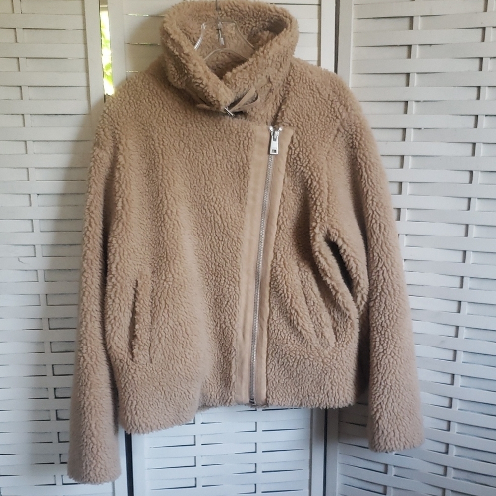 Levi's Tan Sherpa High Neck With Buckle Women's Jacket Size L